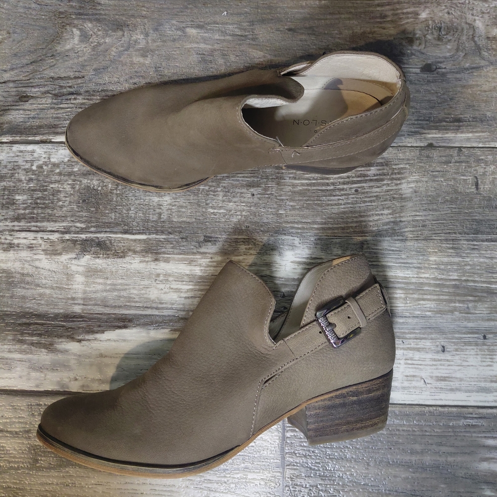 Caslon Taupe Leather Side  Buckle Ankle Booties Size 4.5M